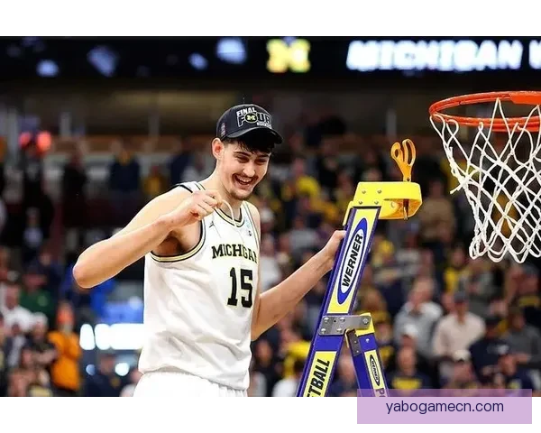 密歇根大学大胜亚利桑那 阿代-玛拉贡献26分9篮板3助攻